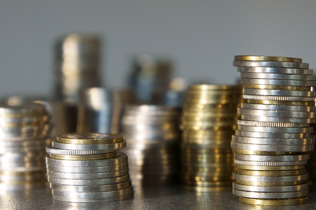 Maximizing Profits: Lenders’ Gain from Car Title Loan Rollover Strategies