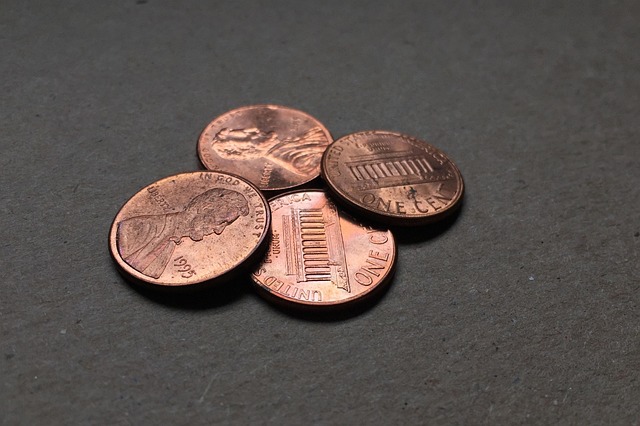 bank-640x480-56637020.jpeg