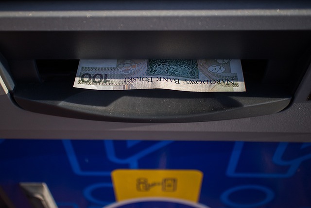 bank-640x480-62998405.jpeg