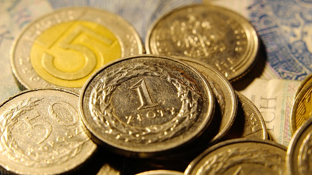 bank-640x480-94523004.jpeg