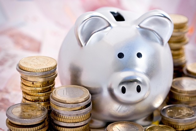 Mastering Title Loan Financial Planning: Prevent Repossession with Strategy