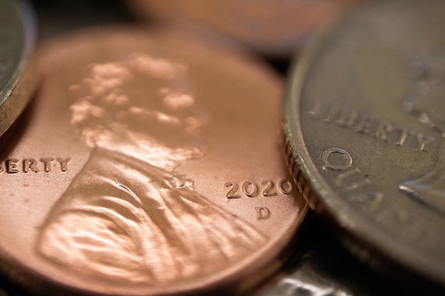Texas Title Loan Repayment: Balancing Act and Debt Reduction Strategies