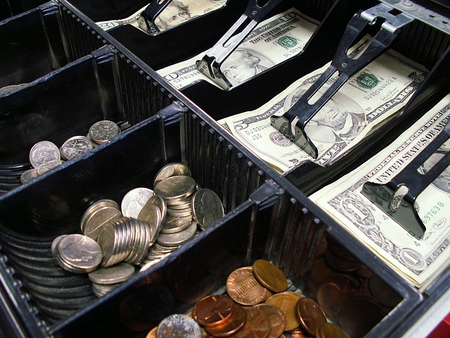cash-640x480-74962637.jpeg