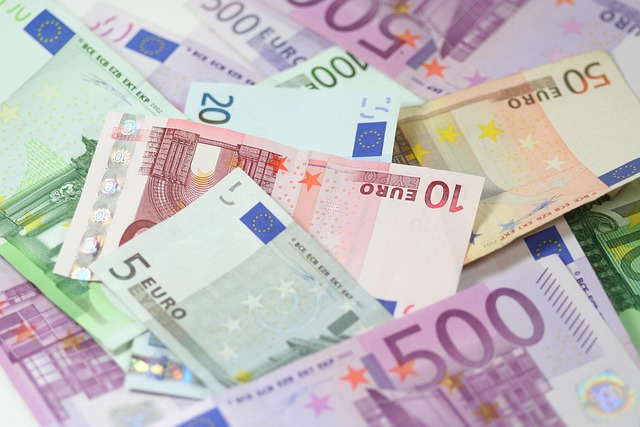 loan-640x480-3620099.jpeg