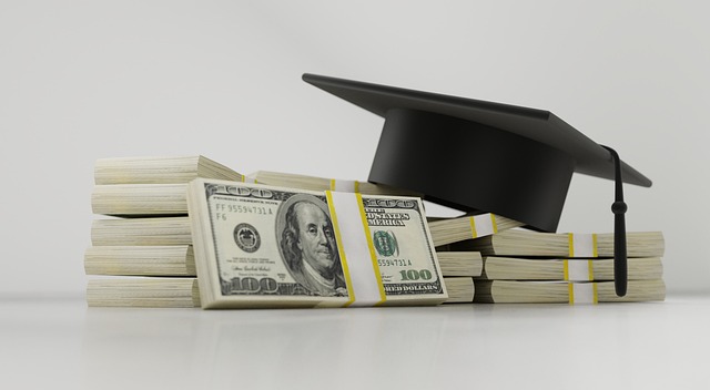 loan-640x480-96345770.jpeg