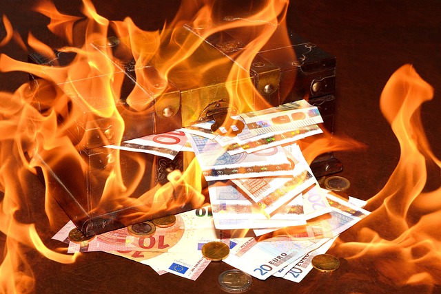 money-640x480-3532504.jpeg