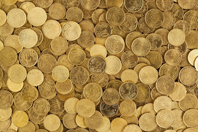 money-640x480-62130725.jpeg