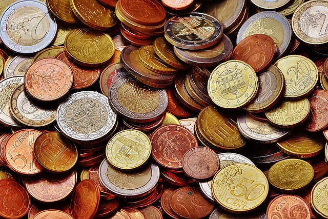 money-640x480-70393602.jpeg