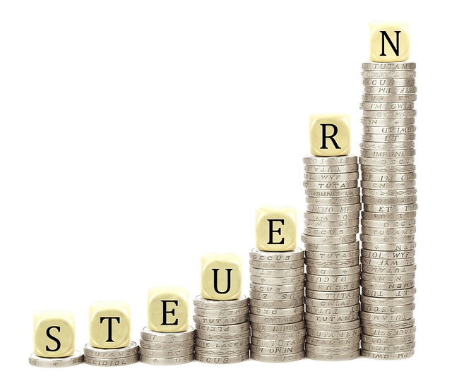 money-640x480-92886667.jpeg