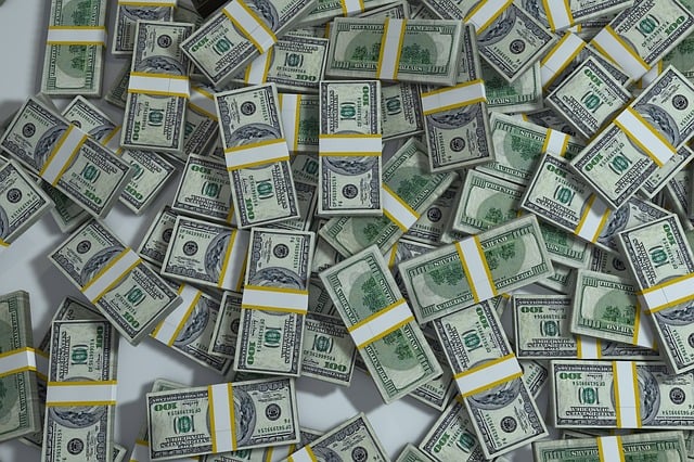 bank-640x480-95157014.jpeg