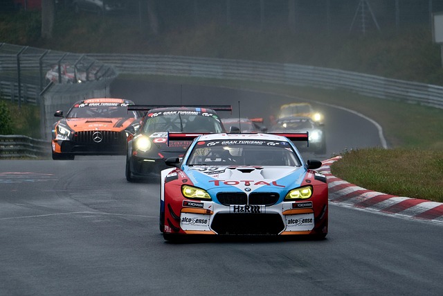 car-640x480-13514903.jpeg