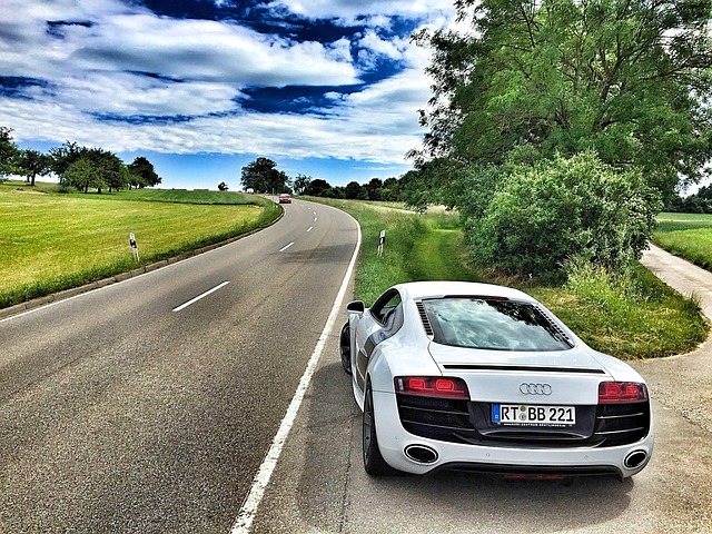 car-640x480-98234105.jpeg