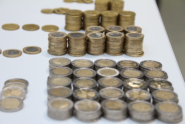cash-640x480-36558962.jpeg