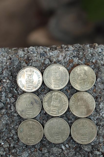 bank-640x480-96623255.jpeg