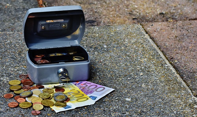 cash-640x480-66522311.jpeg