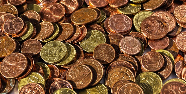 money-640x480-87175099.jpeg