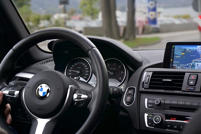 Unleash Fast Car Title Loans: Weigh Benefits and Risks Smartly