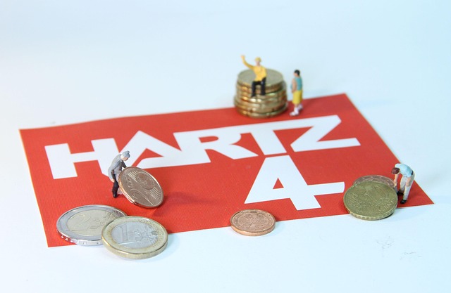Navigating Title Loan In-Store Payments: Efficient Trip Planning