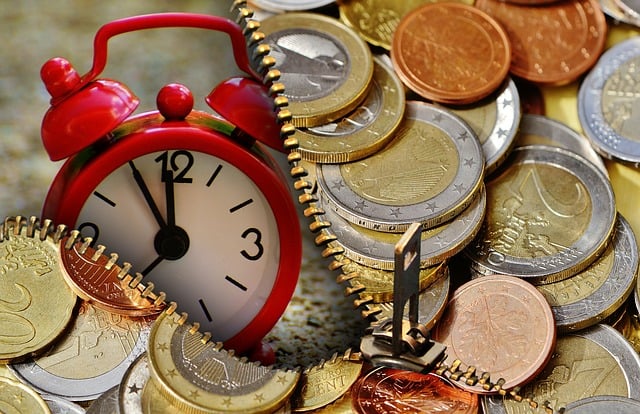 Navigate Car Title Loan Complaints: Avoid Retaliation, Seek Peaceful Resolution