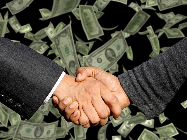 money-640x480-85810388.jpeg